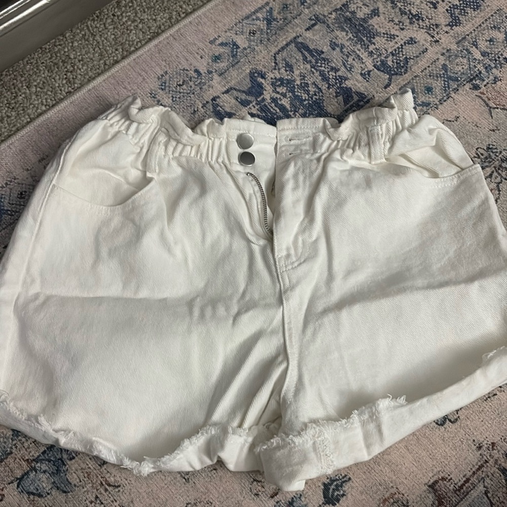Princess Polly paper bag shorts